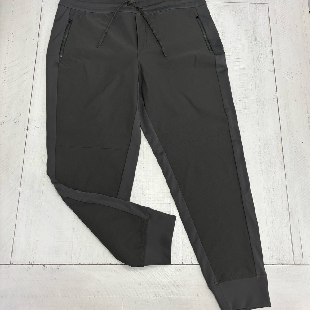 Athleta Highlands Green Hybrid Trek Jogger Size 16 Pants NWOT - Picture 4 of 12